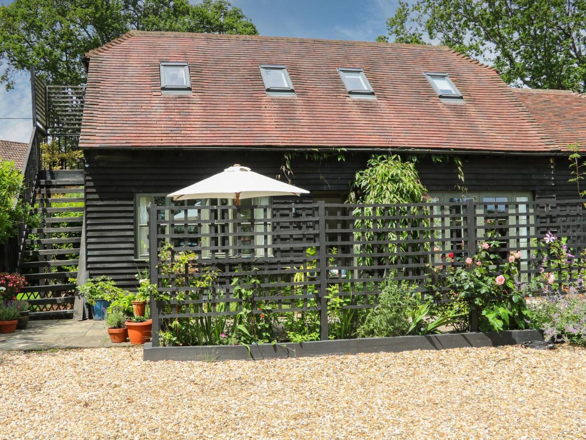 The Barn At Sandhole Cottage ทอนบริดจ์ ภายนอก รูปภาพ